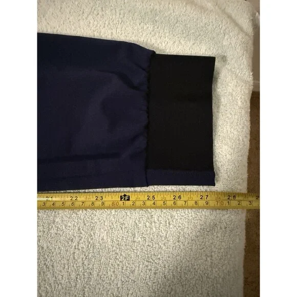 Under Armour Motion Joggers Womens Medium Navy Blue 1376926-348 NWT $80 MSRP - Picture 8 of 8